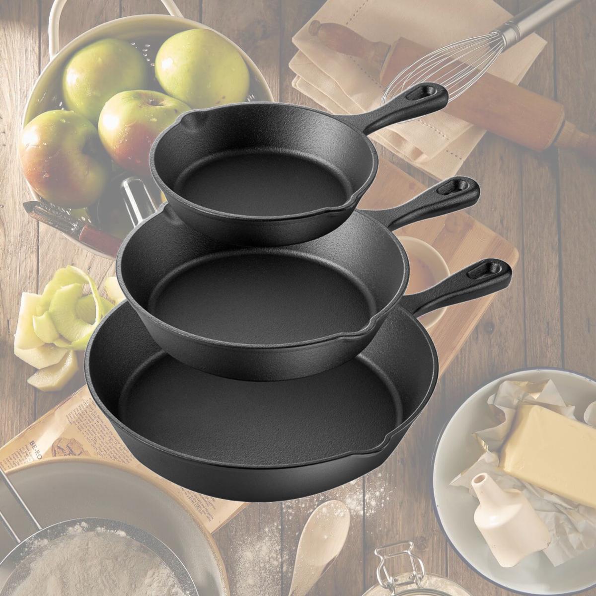 Picture of Megachef MCCI-455 3 Piece Pre-Seasoned Cast Iron Skillet Set
