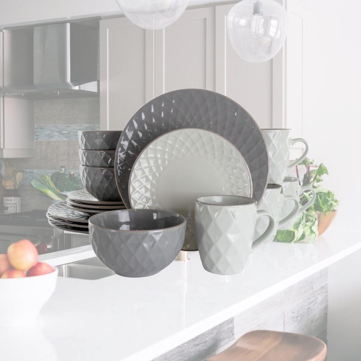 Picture of Elama EL-TAHITIANDIAMOND Tahitian Diamond Stoneware Dinnerware Set, Slate & Pearl - 16 Piece