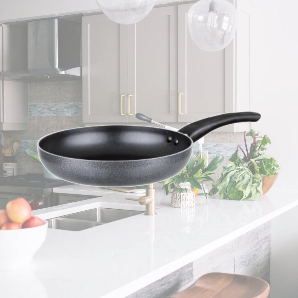 Picture of Brentwood BW-407 11 in. Wok Aluminum Non-Stick
