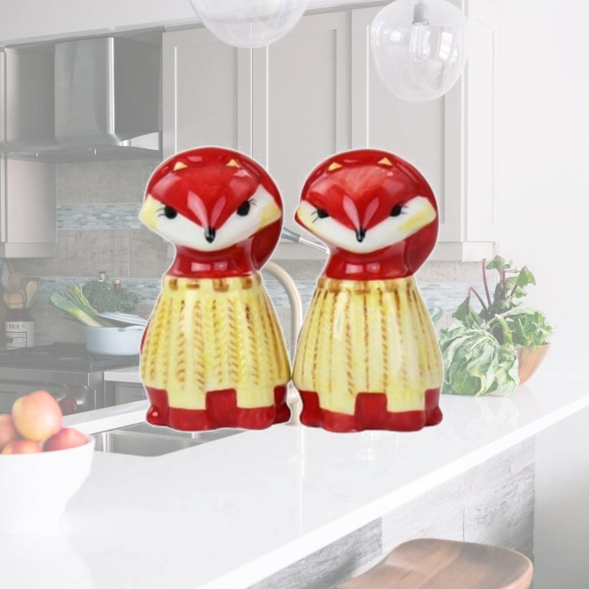 Picture of Gibson Home 127224.02 Woodland Fox Salt & Pepper Set