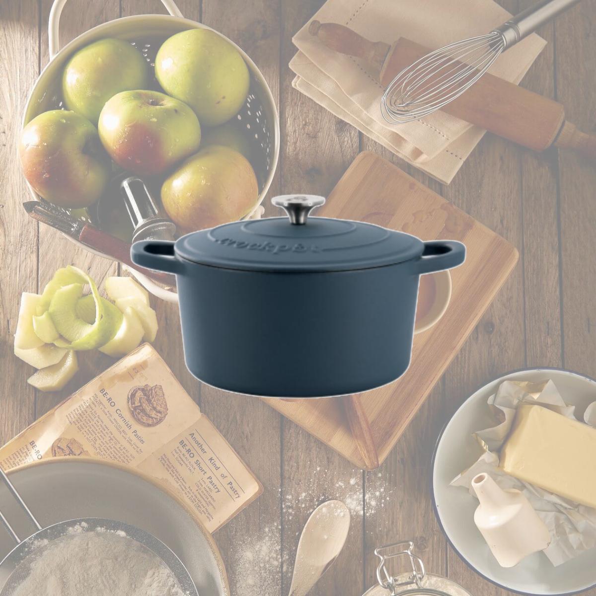 Picture of Crock Pot 138507.02 7 qt. Artisan Enameled Cast Iron Dutch Oven, Matte Navy Blue