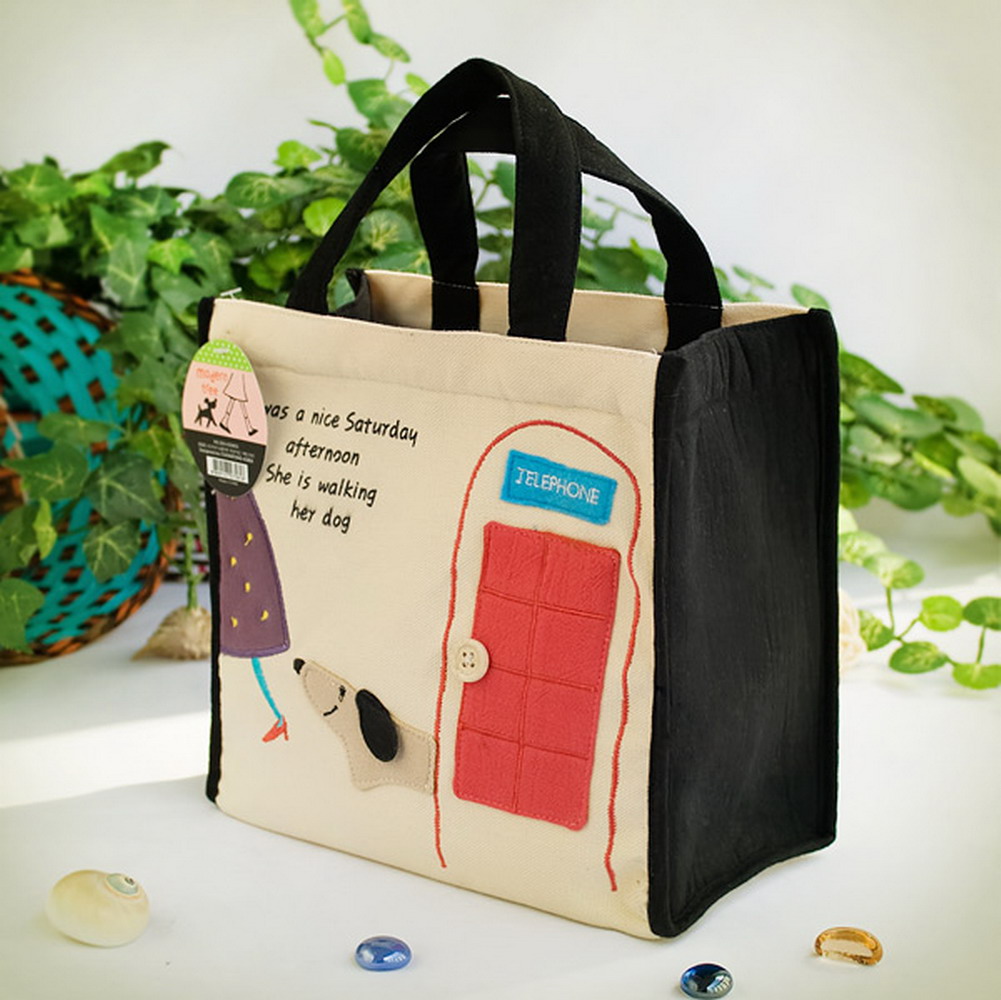 Picture of Blancho Bedding BE-32-BLACK 8.7 x 8 x 4.4 in. Dog At Phone Booth Design Embroidered Applique Fabric Art Lunch Tote & Lunch Box Bag - Black