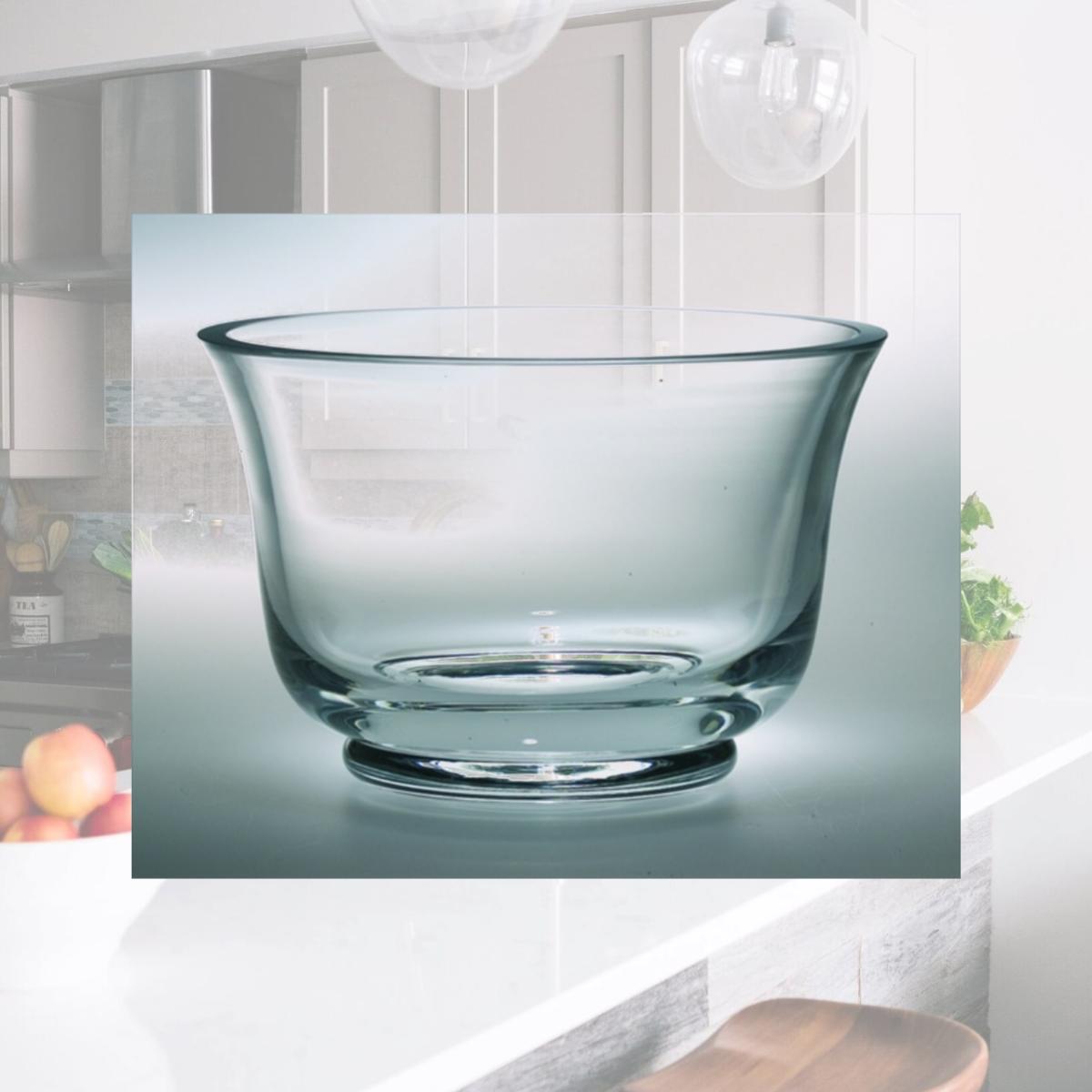 Picture of Majestic Gifts T-503 Classic clear 9 in. High Quality Glass Thick Revere Bowl