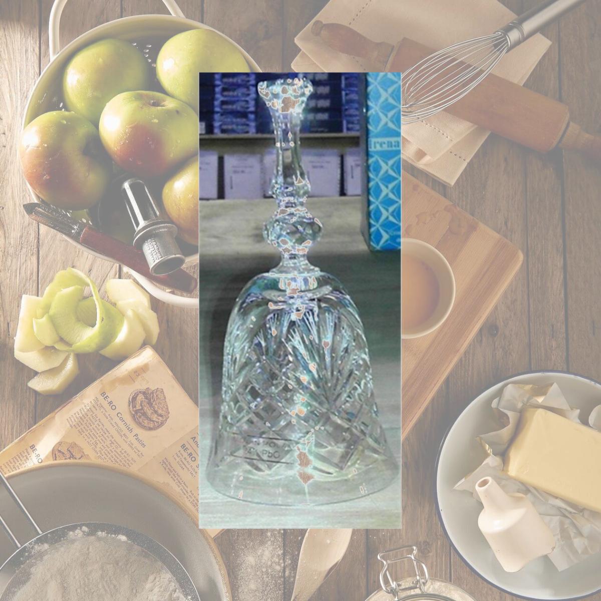 Picture of Majestic Gifts C688MJ Majestic Crystal Bell