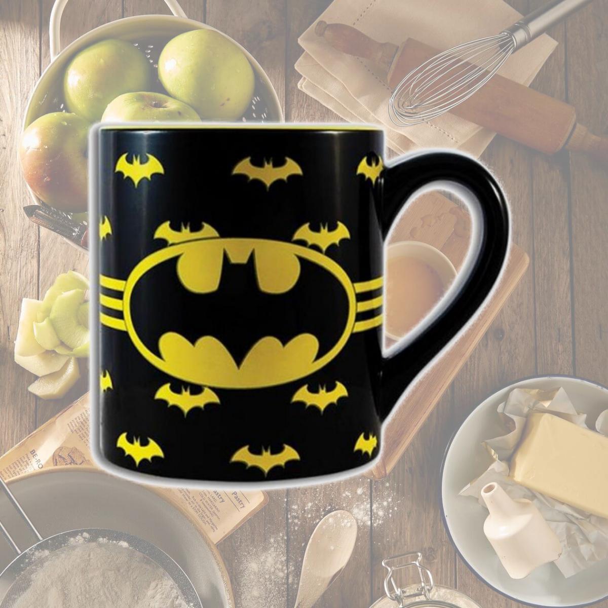 Picture of Batman 816225 14 oz Batman Logo with Wrap Around Bats Ceramic Mug