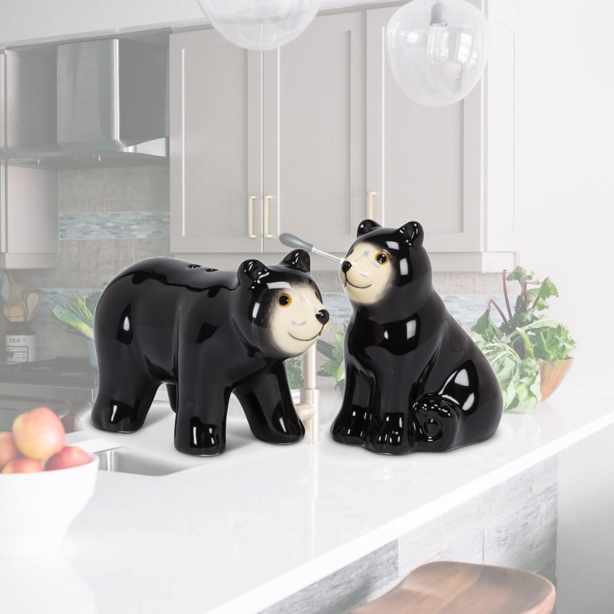 Picture of Abbott Collection AB-27-BEARHUG-SP 3.5 in. Black Bear Salt & Pepper, Black