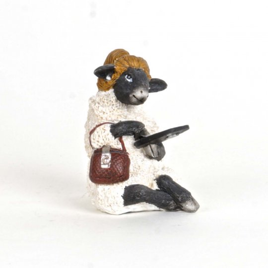 Sc005-sh Sitting Sheep Figurine With Planshet