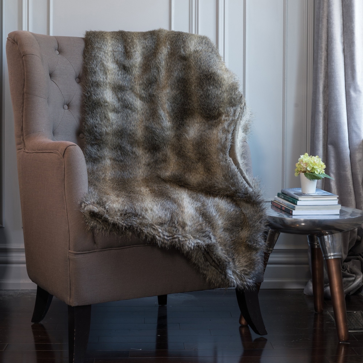 Sq-at-wbeff-5060 50 X 60 In. Wolf Faux Fur Throw Blanket - Beige