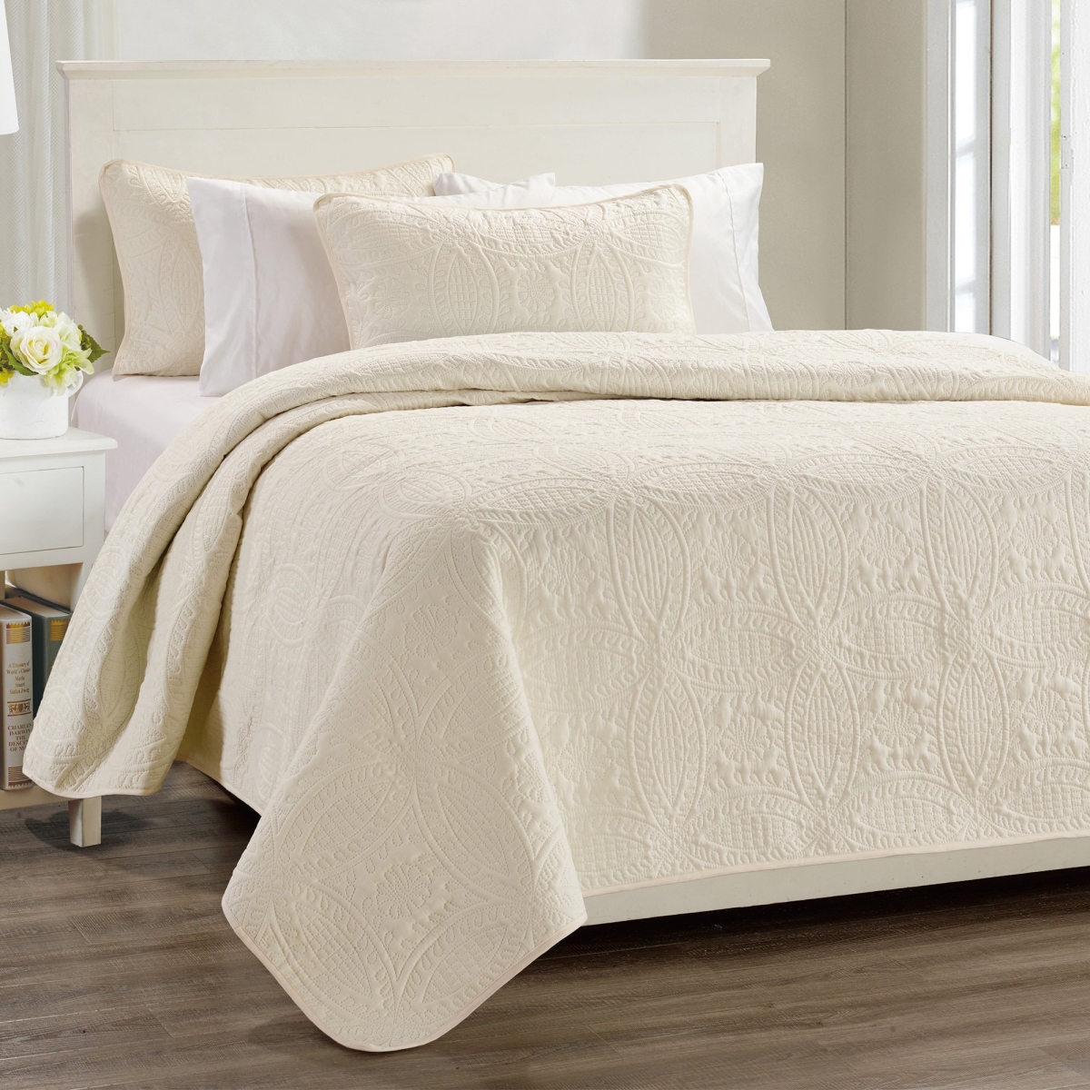 Sq-ve-chbly-q03-hgr 3 Piece Millano Chambrey Quilt Set, Ivory - Queen Size