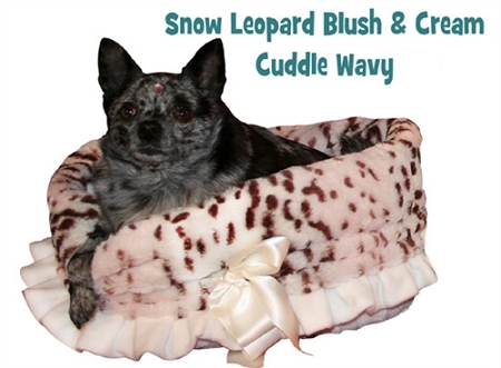 500-042 Snow Leopard Reversible Snuggle Bugs Pet Bed, Bag & Car Seat
