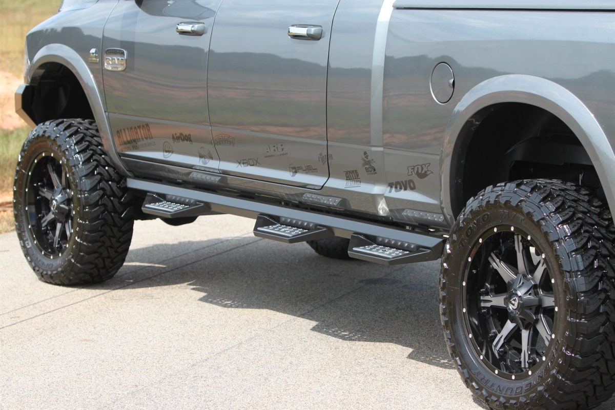 UPC 799475225987 product image for IRO99112 1999 - 2016 GM 1500 8 ft. Bed Wheel to Wheel Step | upcitemdb.com