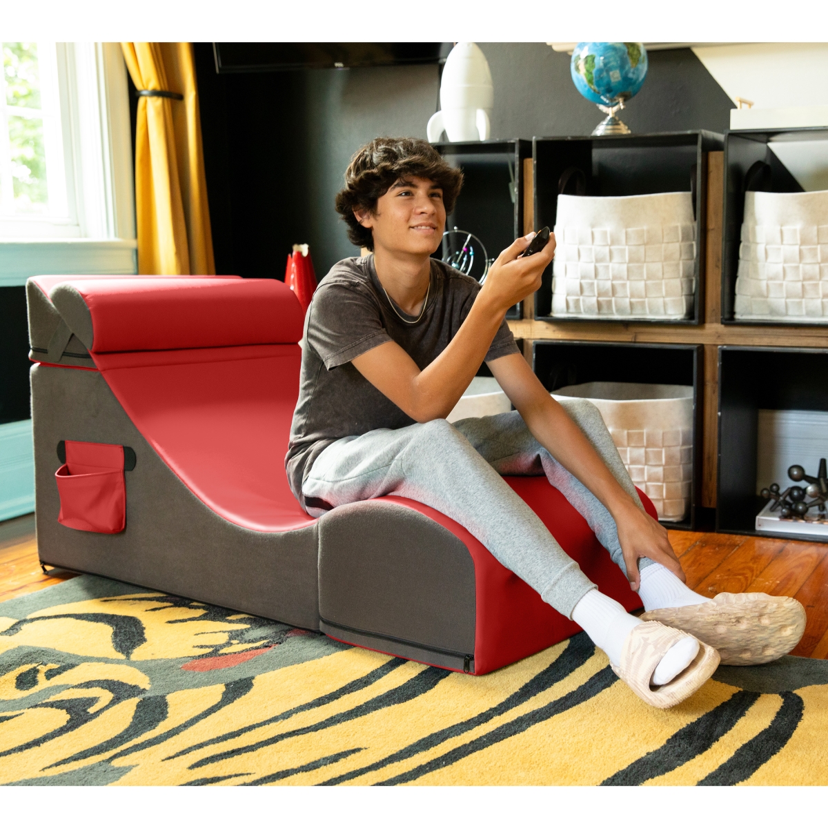 Picture of Jaxx 19540409 Flexx V-Tex Convertible 3-in-1 Gamer Chair&#44; Table&#44; & Ottoman with Adjustable Headrest & Pocket&#44; Vinyl Red