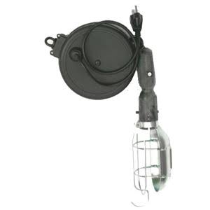 913 20 Ft. Drop Light On Retractable Electric Cord Reel