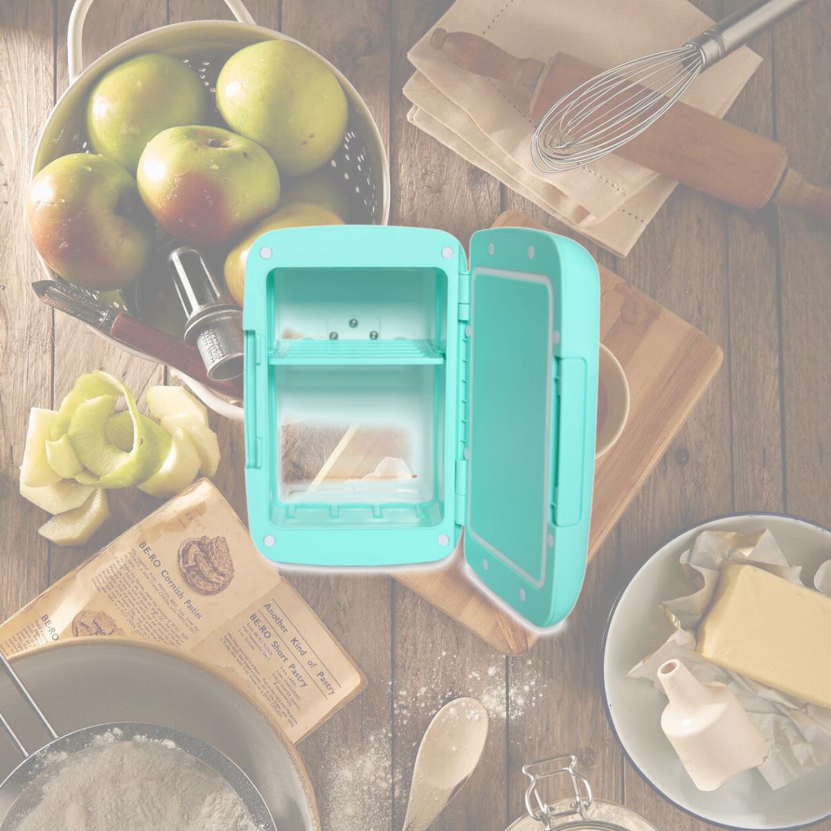Picture of Emerson EFC-5000-TURQUOISE Portable Mini Fridge Cooler, Turquoise