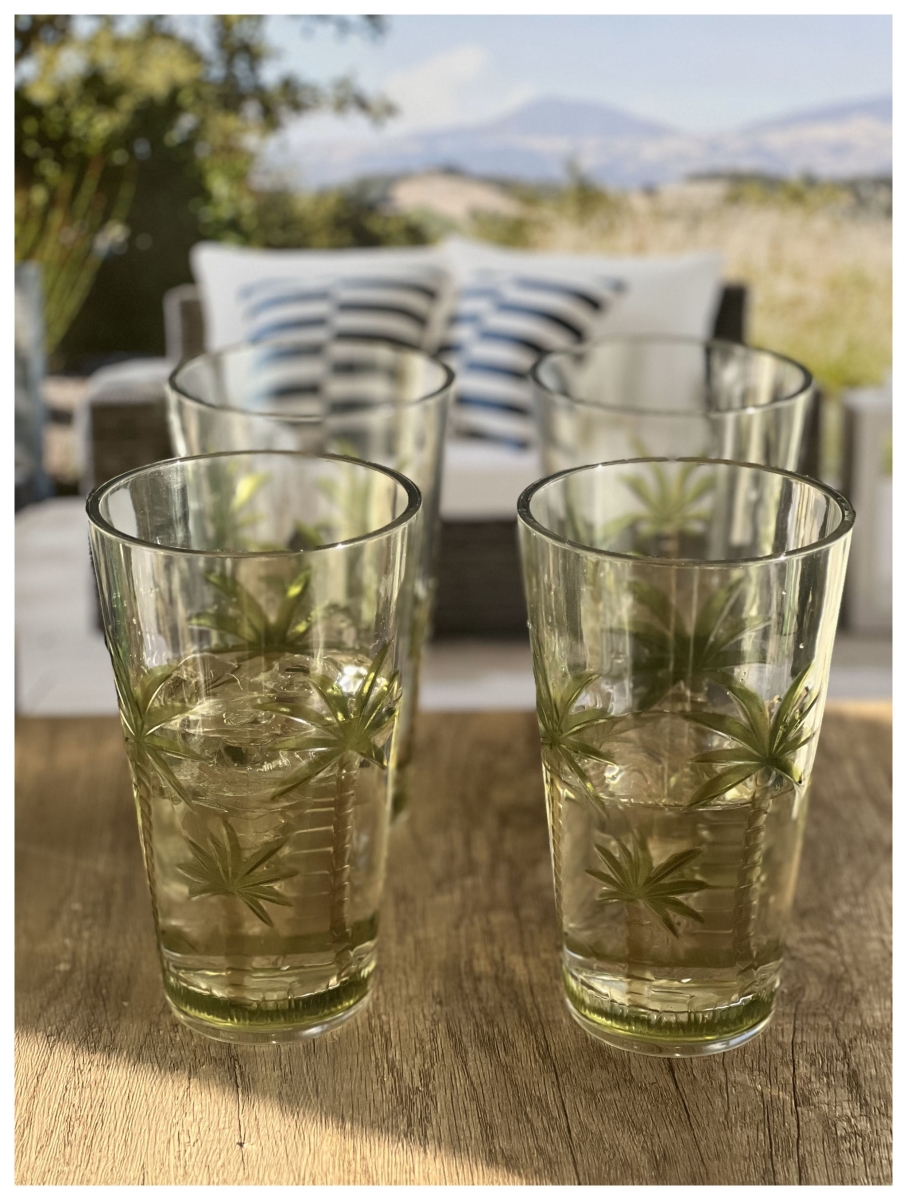 Picture of HomeRoots 521160 Palm Tree Acrylic Highball Glasses, Clear & Green - Set of 4