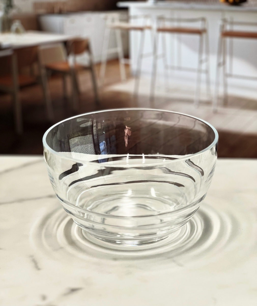 Picture of HomeRoots 520891 Round Swirl Acrylic Service for Four Bowl Set, Clear - 4 Piece