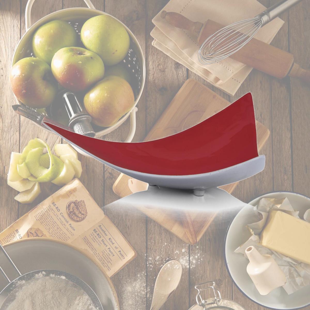 Picture of HomeRoots 354585 14 x 14 x 4 in. Buffed & Poppy Red Trigon Tray - Poppy Red