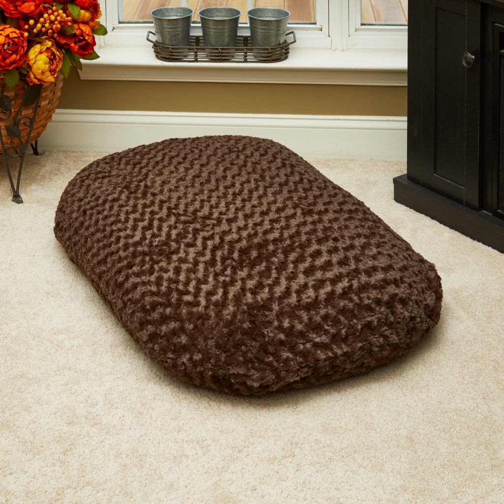 Picture of HomeRoots 472109 3 x 4 ft. Brown Lux Faux Fur Oval Pet Bed, Chocolate