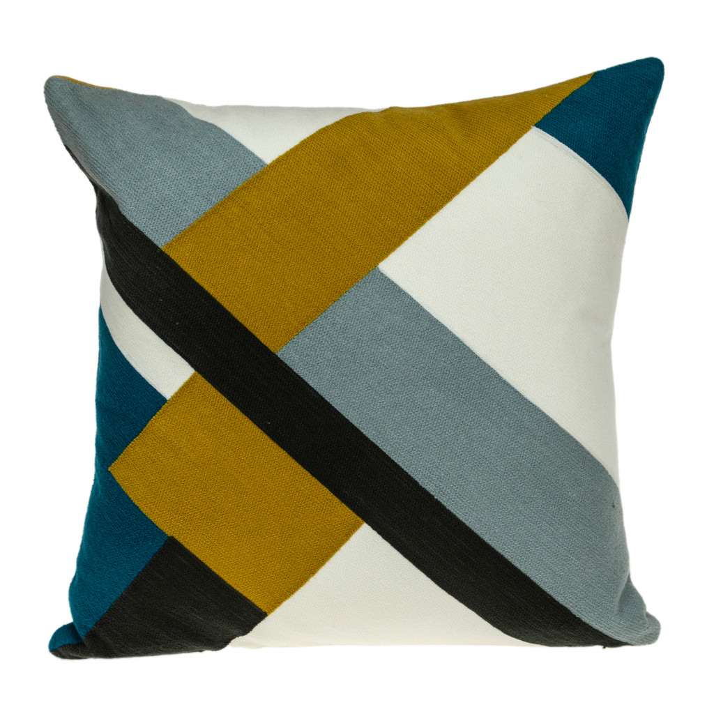 476184 6 x 20 x 20 in. Black & Brown Geometric Zippered 100 Percent Cotton Throw Pillow