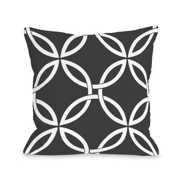 74676pl16 16 X 16 In. Interwoven Circles Charcoal Pillow, Charcoal