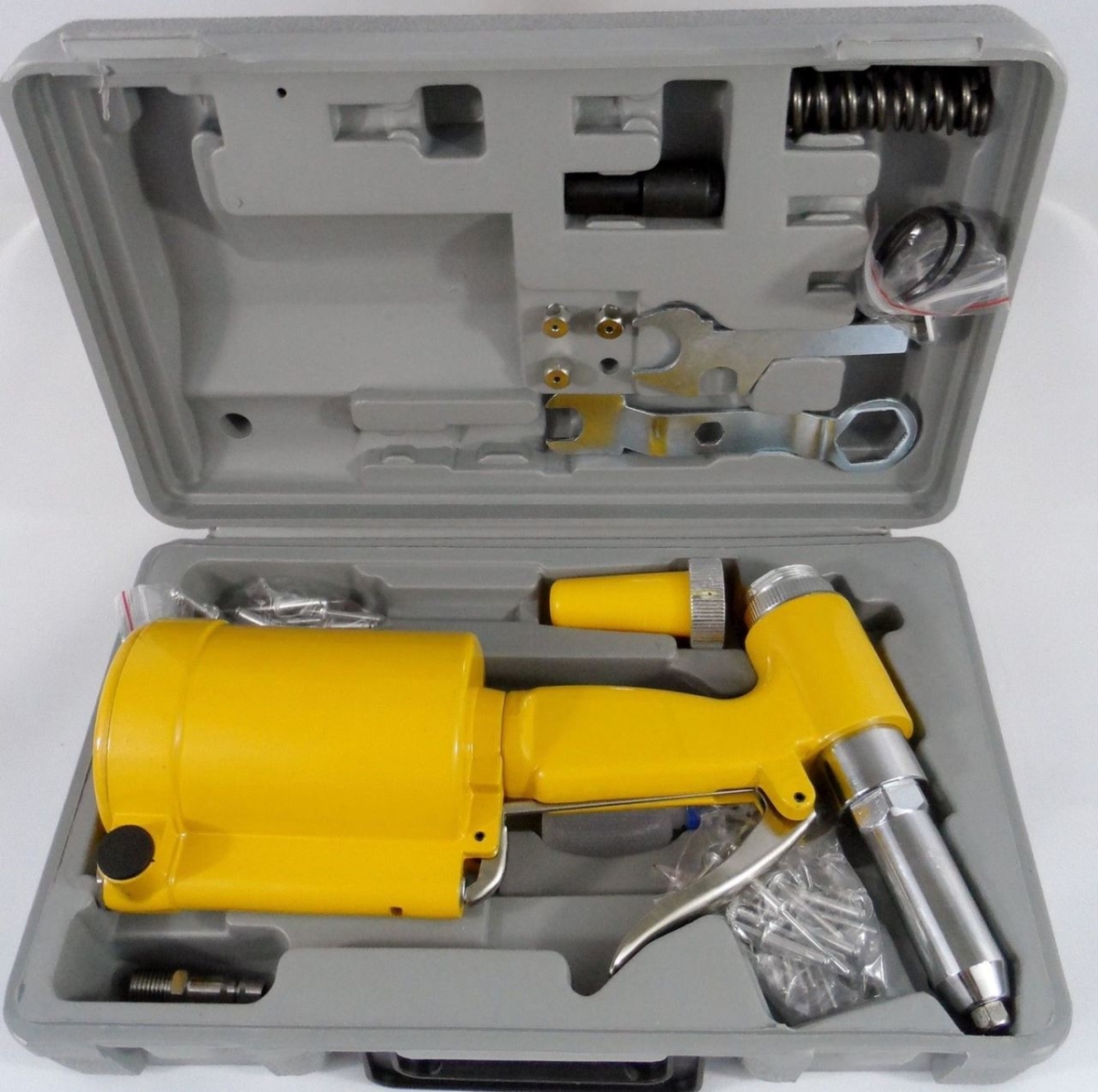 Cb17212 Pneumatic Air Hydraulic Pop Rivet Gun Riveting Tool With Case