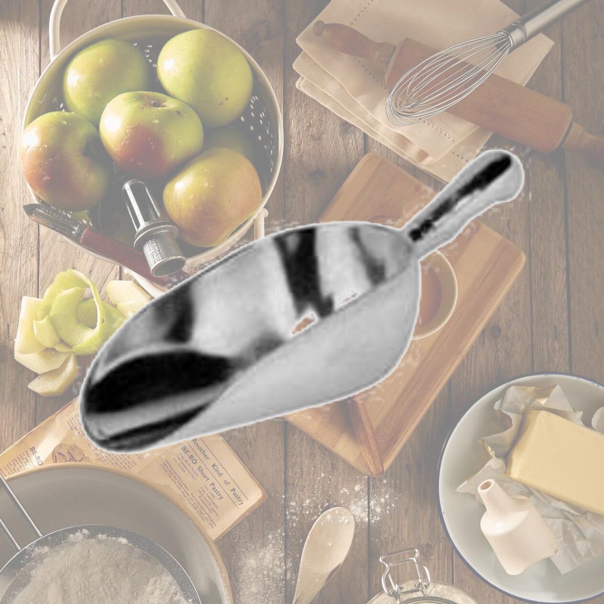 Picture of Norpro 6267579 6 x 4.5 In. Aluminum Scoop - 4 Oz.
