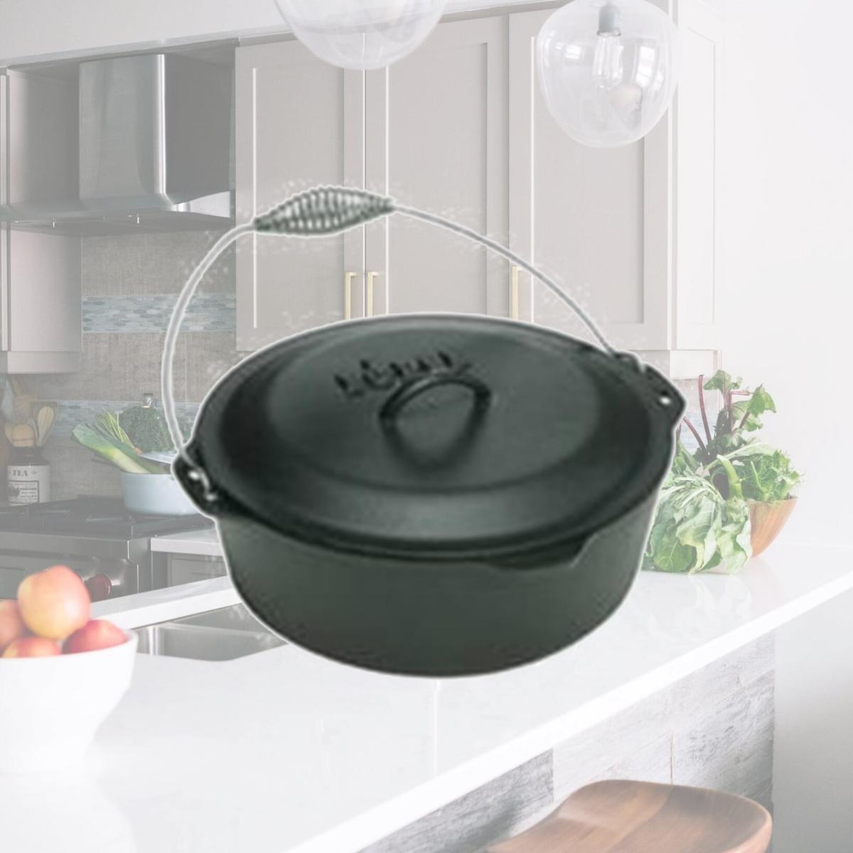 Picture of Lodge Mfg L12DO3 Dutch Oven & Cover- 9 Quart