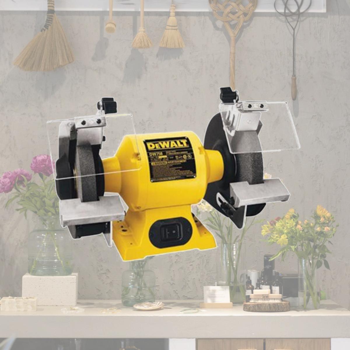 Picture of DeWalt 115-DW758 8 Inch 3-4Hp Bench Grinder