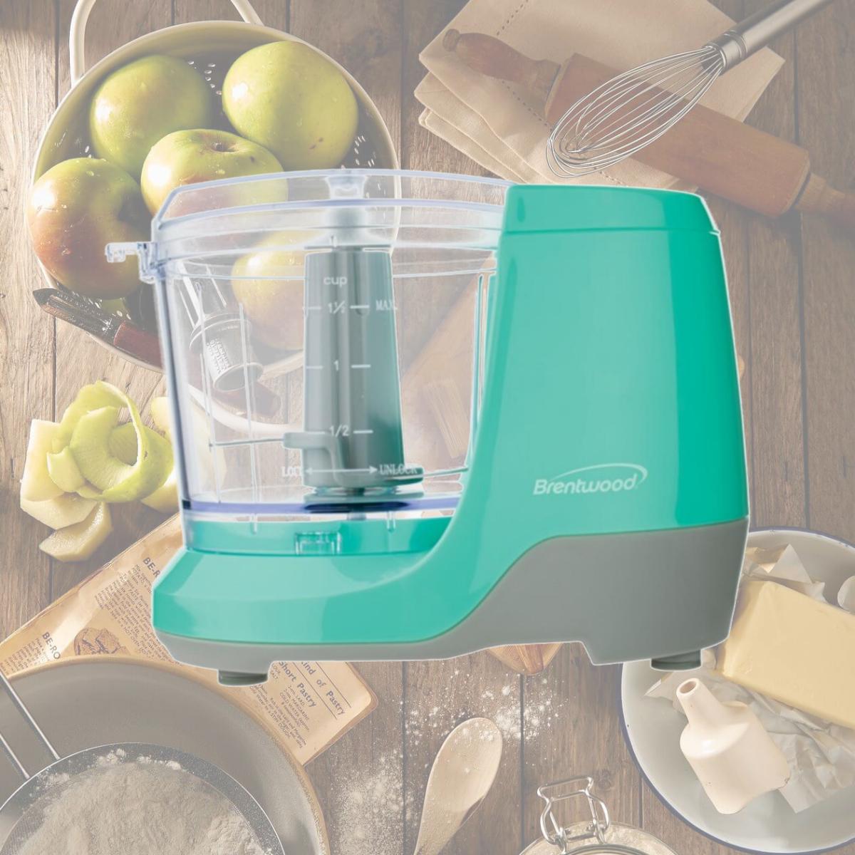 Picture of Brentwood Appliances MC-109BL 100 watt 1.5 lbs Cup Mini Food Chopper, Blue