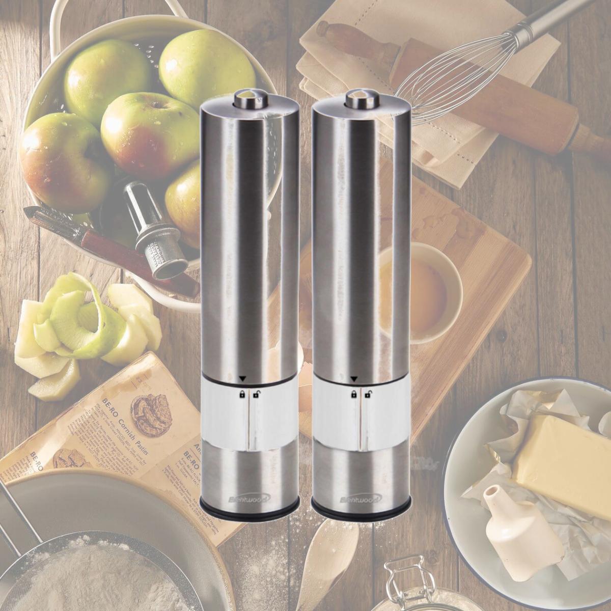 Picture of Brentwood SG-2321S Electric Blue LED Stainless Steel Salt & Pepper Adjustable Ceramic Grinders, Metallic