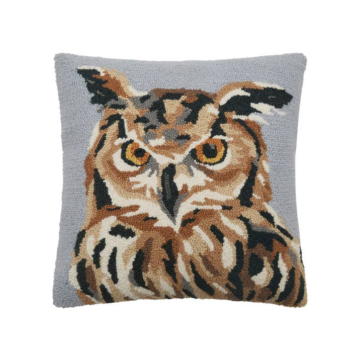 30SJM11105C18SQ 18 x 18 in. Woodland Owl Poly Fill Hook Pillow, Multi Color