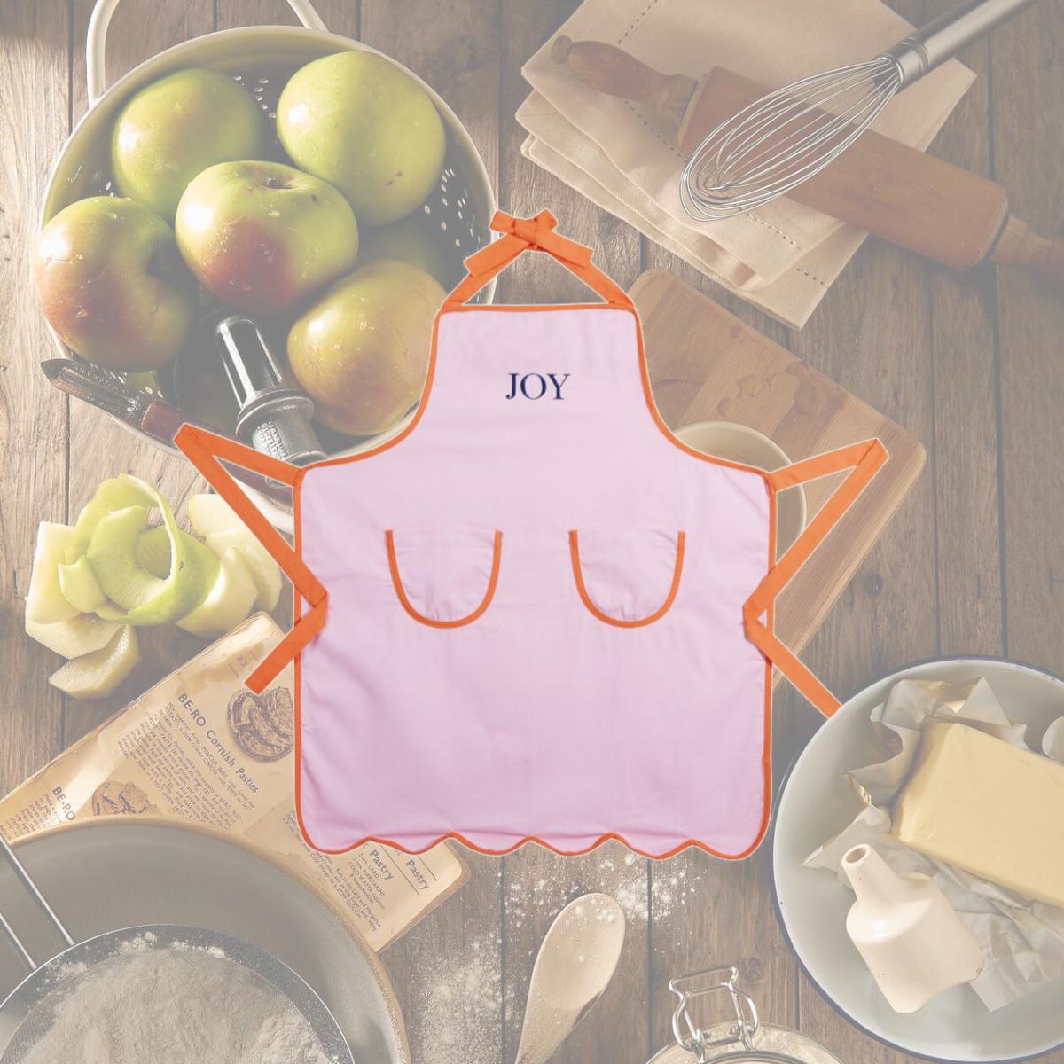 Picture of Peking Handicraft 02APS151C 28 x 34 in. Joy Scalloped M-2 Apron 