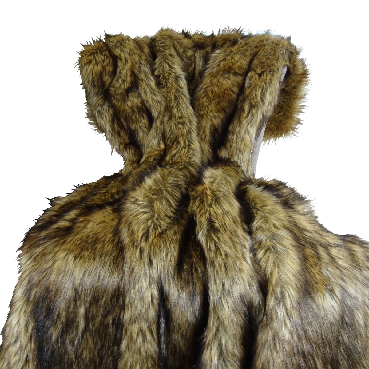 Pb16406-108x90t Faux Fur Mountain Coyote Handmade Blanket, Light & Dark Brown - 108 X 90 In.