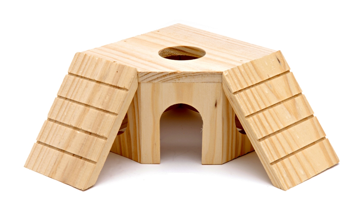 Penn Plax Sam133 Corner Maze - Wood Toy