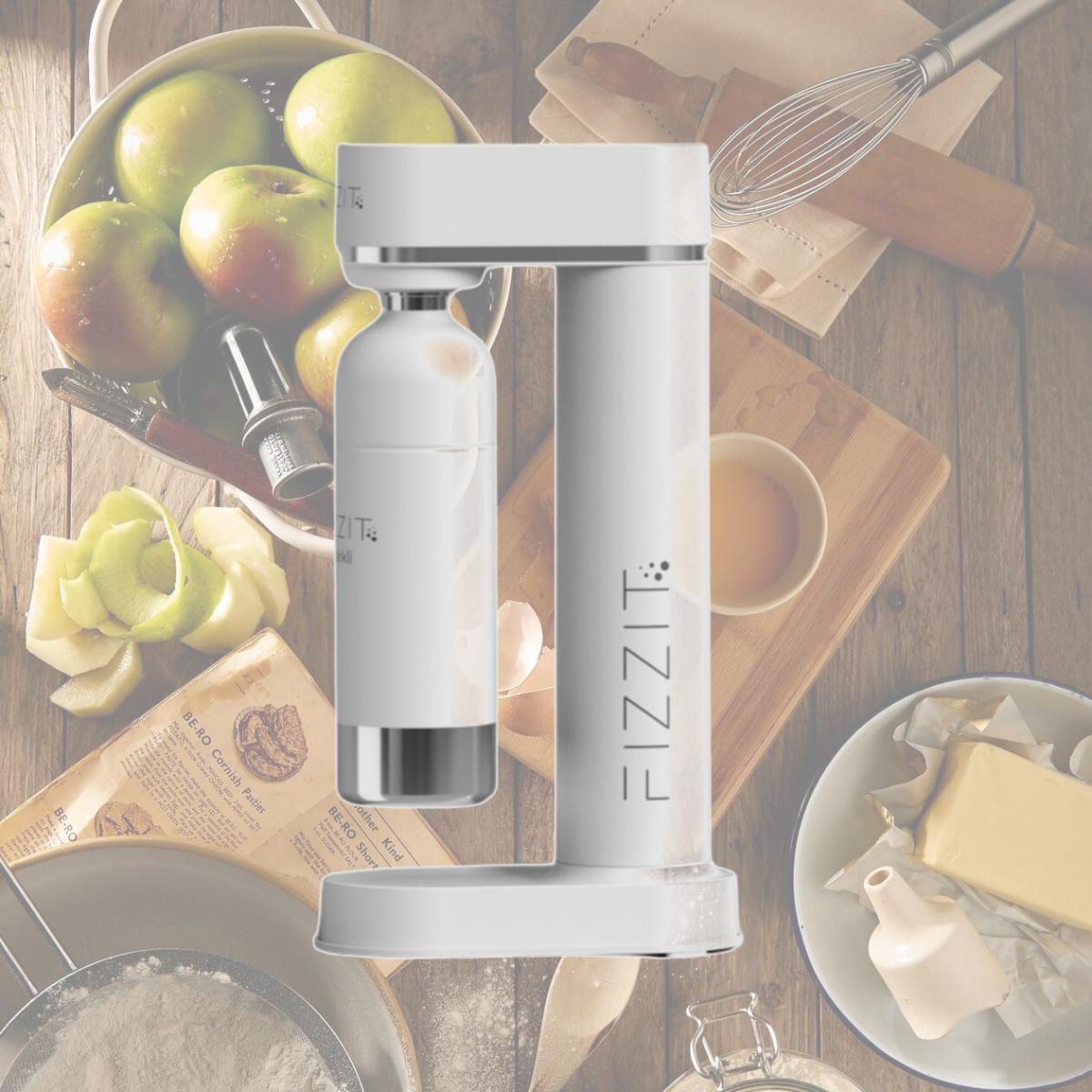 Picture of FIZZIT SPARKLI-W Fizzit Sprkl Carbonated Water Soda Maker with Stainless Steel Bottle Included |White