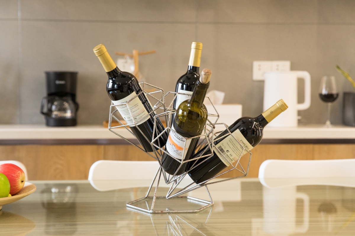 Picture of Vintiquewise QI003564 12.75 x 13.25 x 11.75 in. Vintage Decorative Metal Diamond Shaped Tabletop Countertop Wine 4 Bottle Holder, Bronze