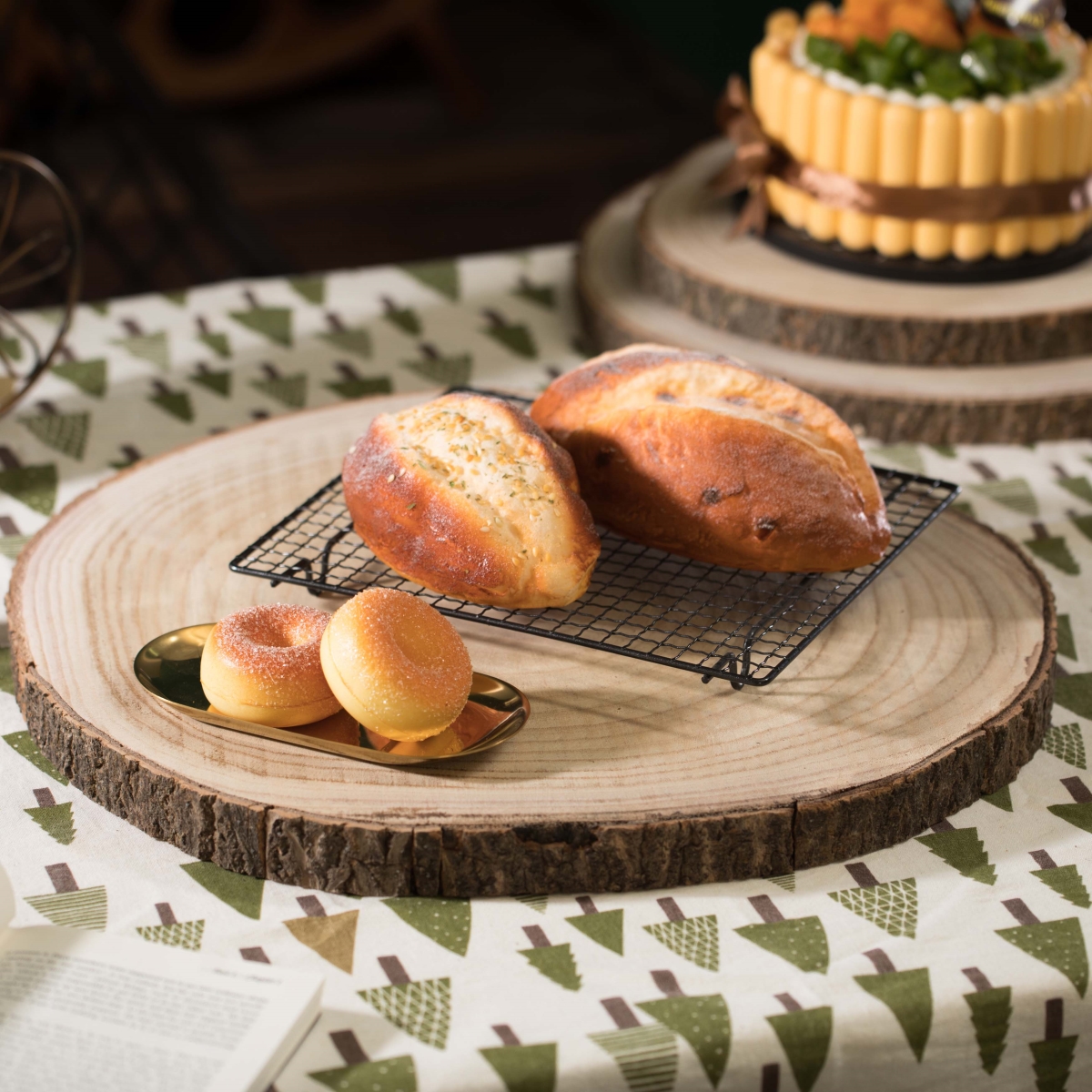 Picture of Vintiquewise QI003847-18 Barky Natural Wood Slabs Rustic Ornament Slice Tray Table Charger - Approximately 18 Inch Diameter