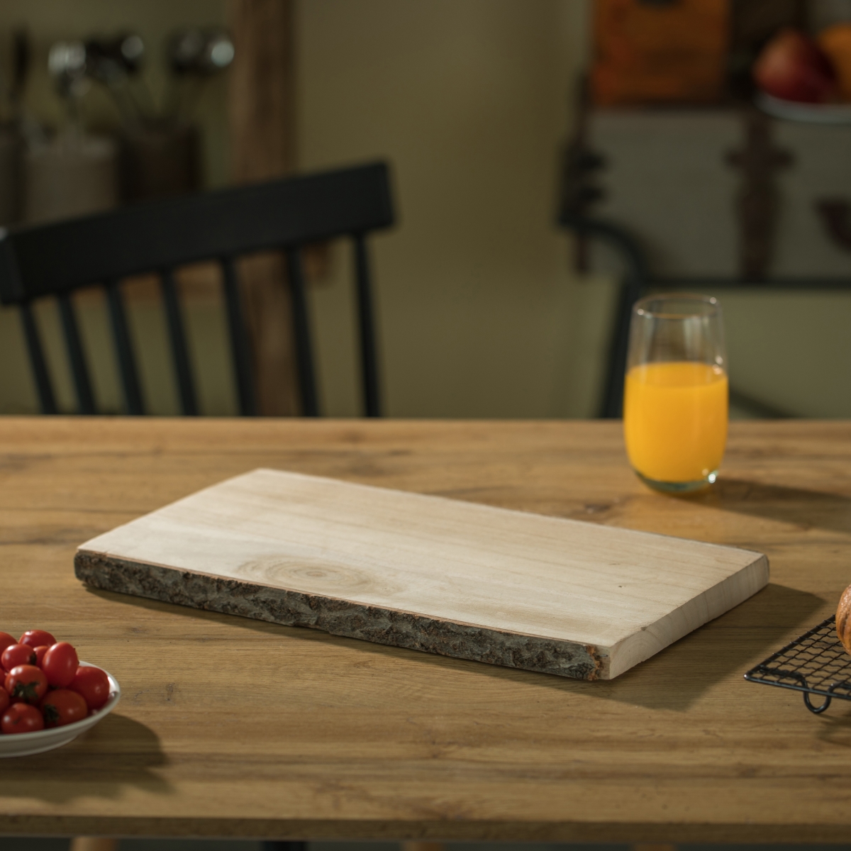 Picture of Vintiquewise QI004047-16 16 in. Rustic Natural Tree Log Wooden Rectangular Shape Serving Tray Cutting Board
