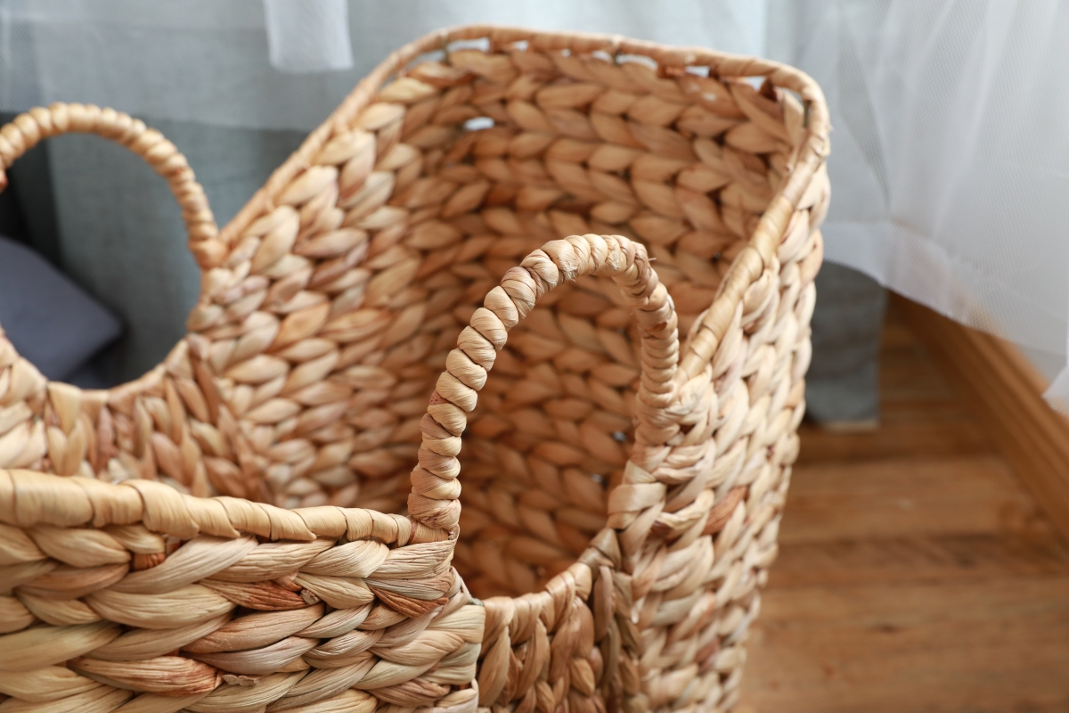 Picture of Vintiquewise QI003361.L 16.5 x 18 x 12 in. Large Wicker Laundry Basket with Round Handles, Brown