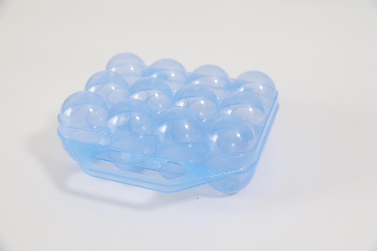 Picture of Basicwise QI003329B Clear Plastic Egg Carton, 12 Egg Holder Carrying Case with Handle, Blue