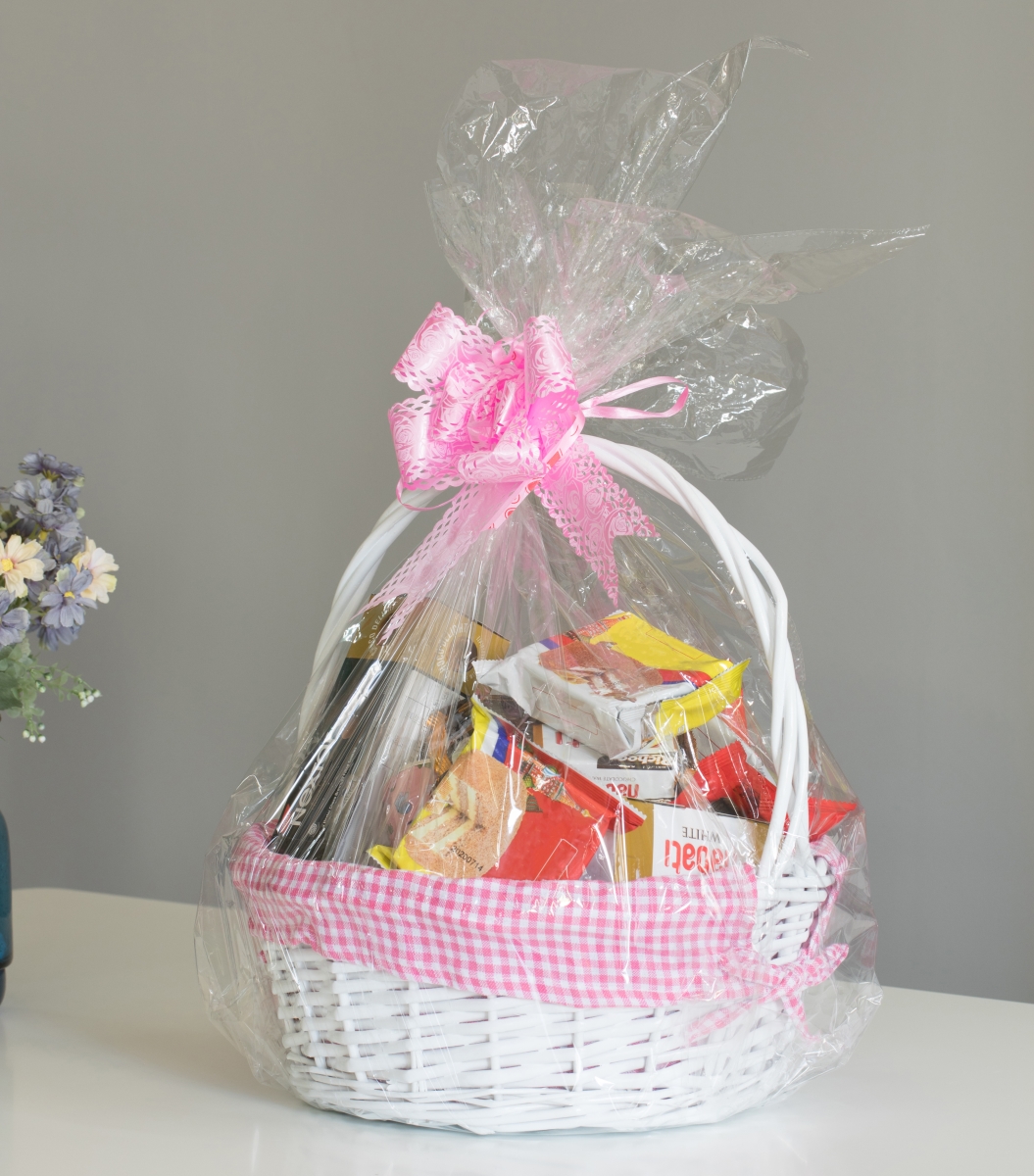 Picture of Vintiquewise QI004550PK.S White Round Willow Gift Basket, with Pink and White Gingham Liner and Handles, Small