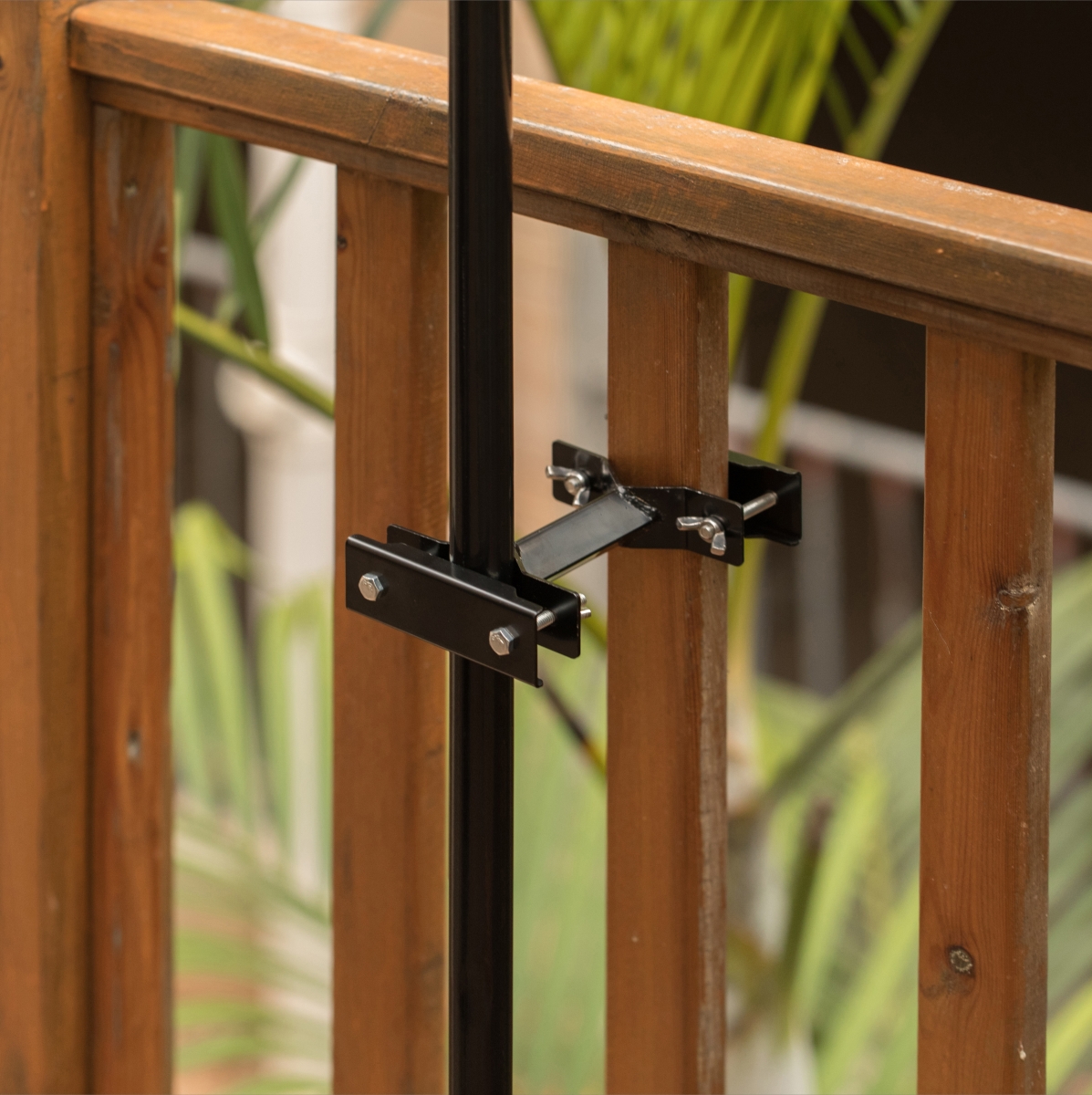 Picture of Gardenised QI004404 Outdoor Metal Patio Black Deck Umbrella Clamp for Fence Post, Railing, Bleachers or Benches, 3 - Pack