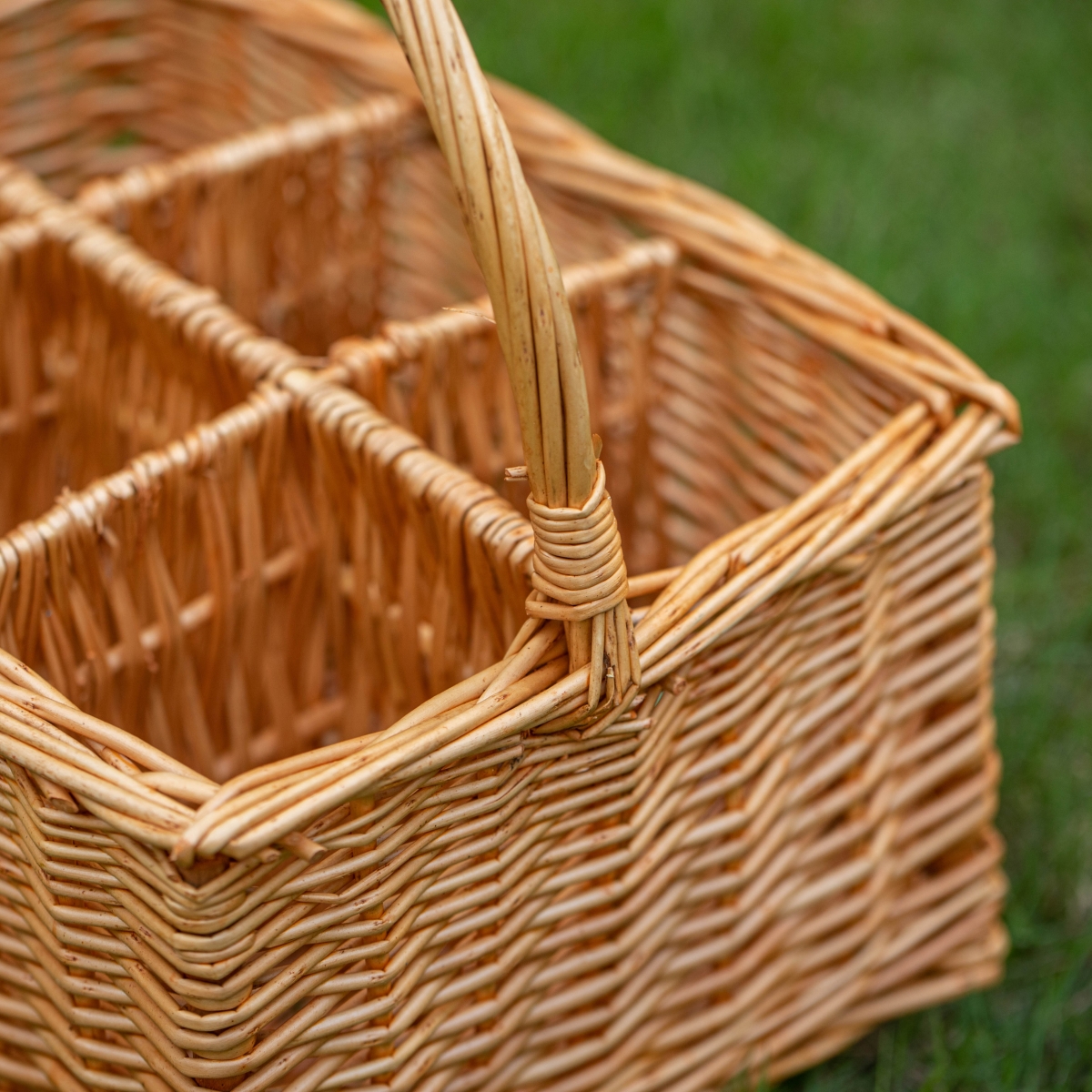 Picture of Wickerwise QI004719 6 Bottle Wine and Beverage Wicker Tote Basket Perfect for Beer, Champagne, Bar Accessories, Home Bars, and Picnics, Brown