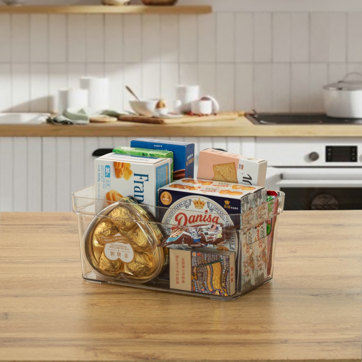 Picture of Basicwise QI004823.S.3 Basicwise Set of 3 Small Clear Storage Containers with Lid For Kitchen Pantry Cabinet & Fridge Storage for Organizing Snacks Produce Supplies or Essentials