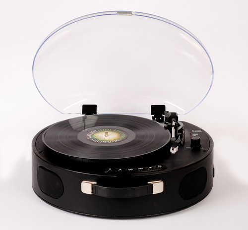 Rock n Rolla RNRUFO-001-Black UFO Portable Turntable with Bluetooth & Rechargeable 4 hour Lithium Battery Black Rock n Rolla RNRUFO-001-Black UFO Portable Turntable with Bluetooth & Rechargeable 4 hour Lithium Battery Black