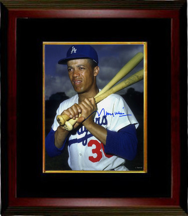 Ctbl-mb17683 8 X 10 Maury Wills Signed Los Angeles Dodgers Photo Frame - Bats On Shoulder