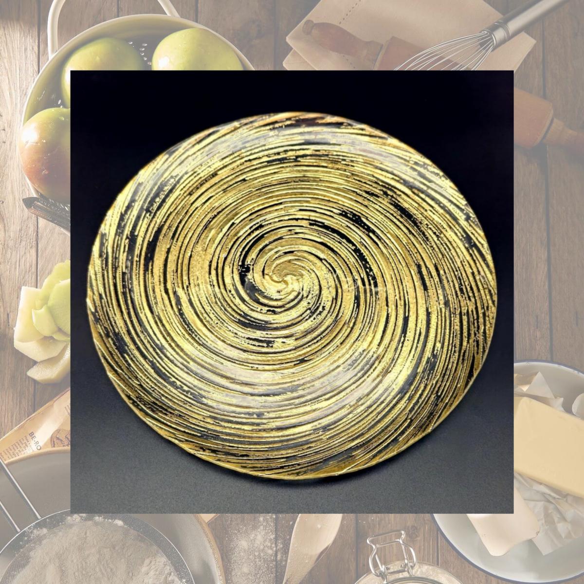 Picture of Red Pomegranate Collection R1433-1 Volute Gilded Glass Dinner Plate, Gold - Set of 4