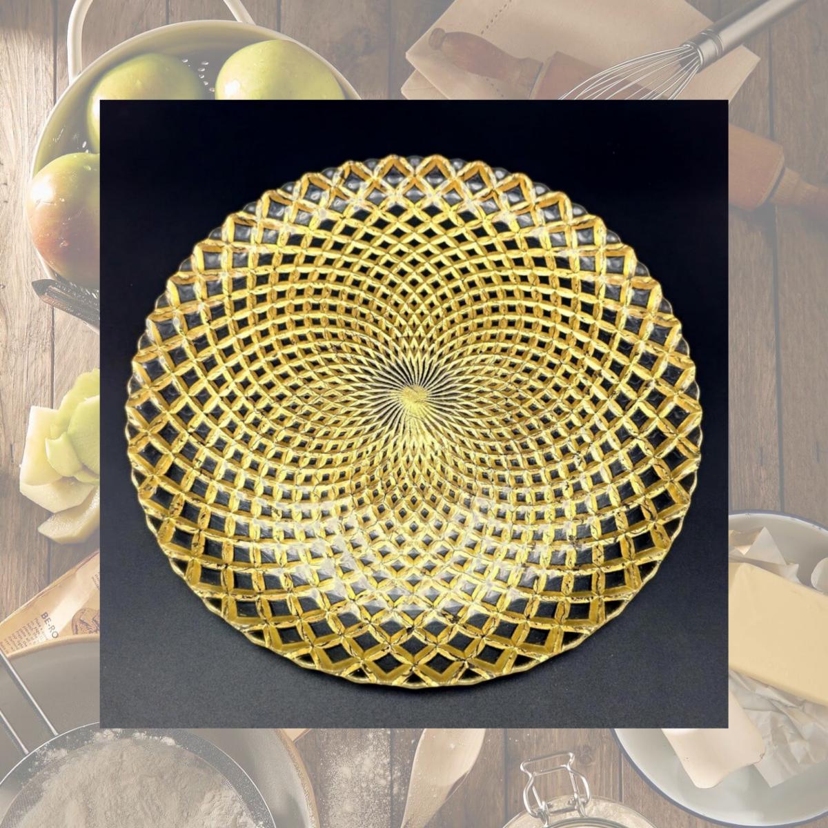 Picture of Red Pomegranate Collection R1653-1 Pavo Gilded Glass Dinner Plate, Gold - Set of 6