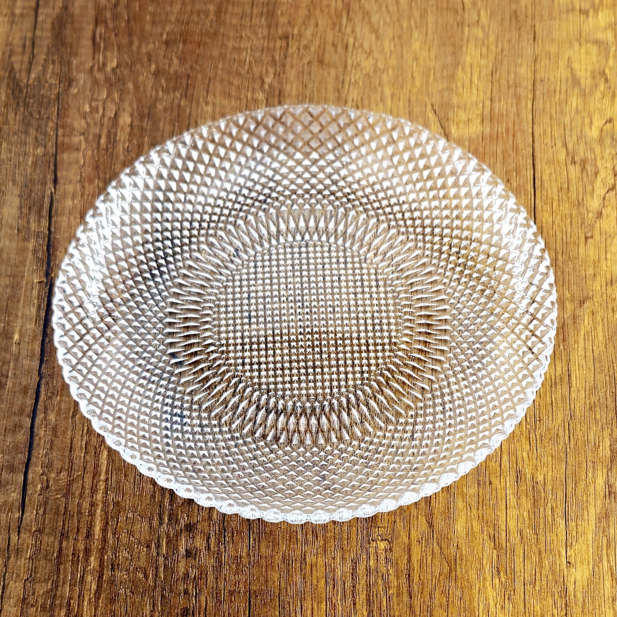 Picture of Ramart Studio Glass R1712-0 7.5 in. Marquis Salad Plate Set