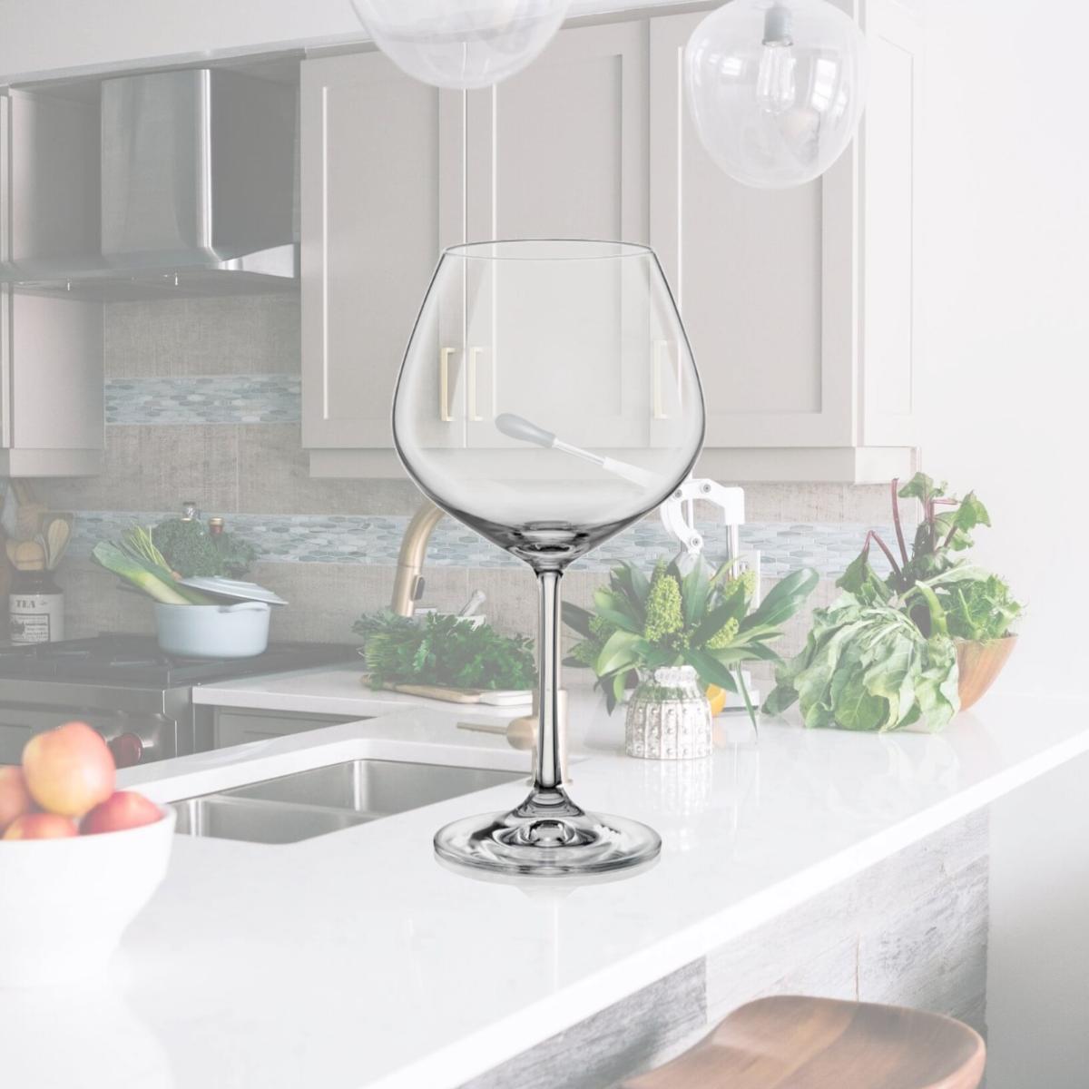 Picture of Red Vanilla 40729-570 570 ml Viola Burgundy Wine Glass - Set of 6